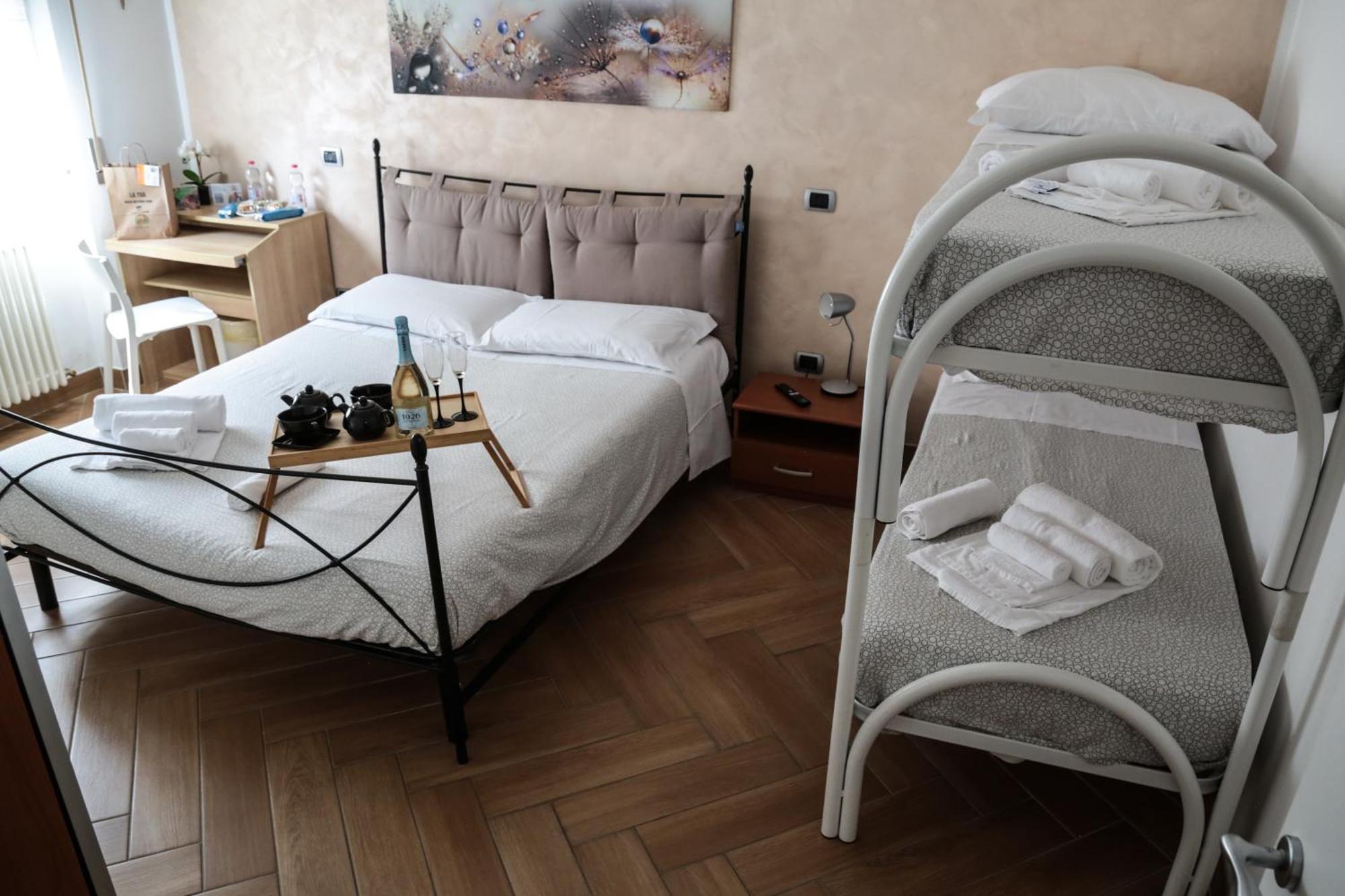 Guest House Simonazzi Реджонель-Эмилия Экстерьер фото