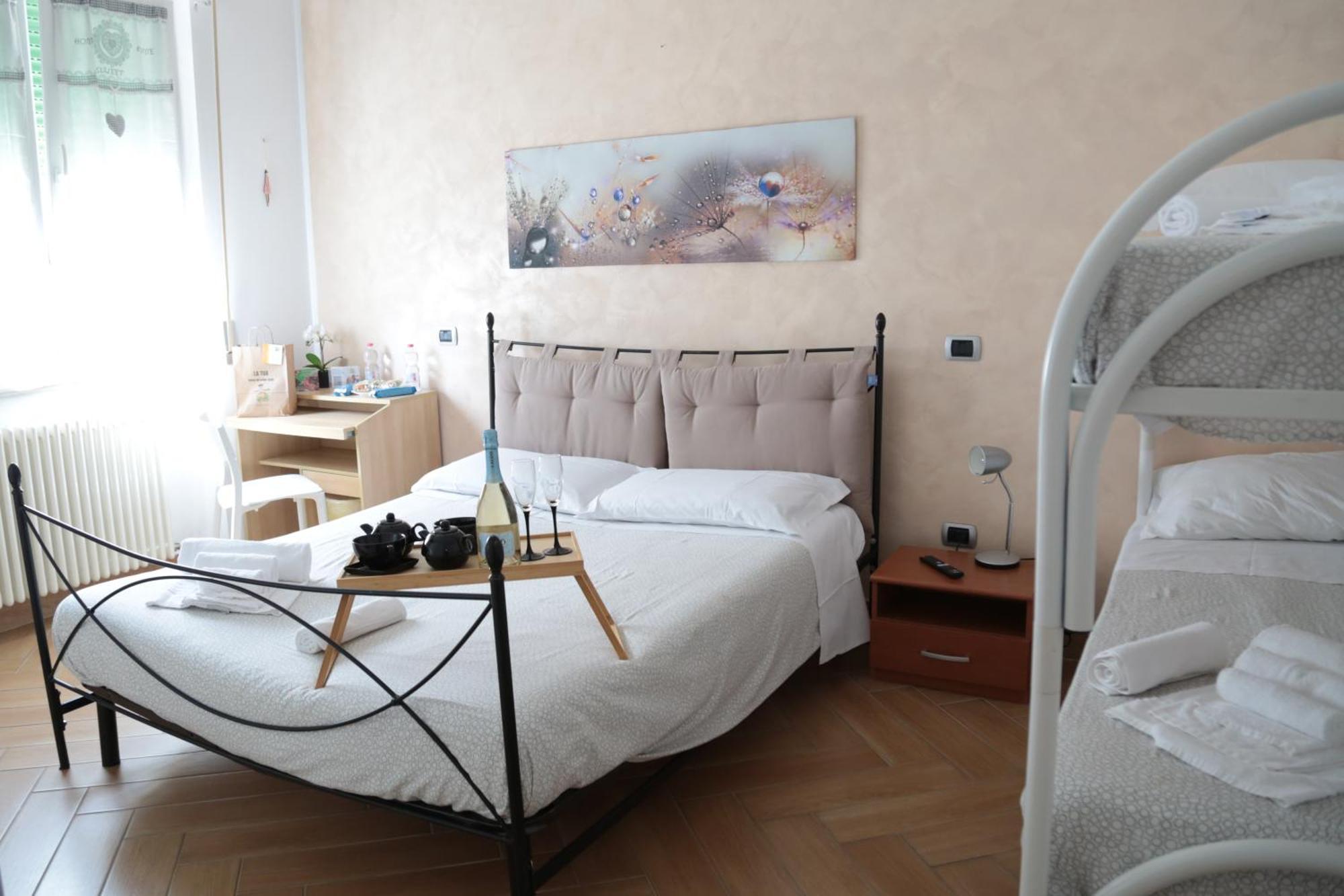 Guest House Simonazzi Реджонель-Эмилия Экстерьер фото